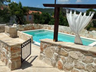 Villa Cherie - Sutomišćica - 9