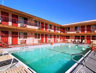 Park Avenue Inn & Suites - 9