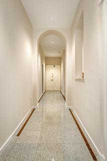 Royal Theatre Studio and Room - 3