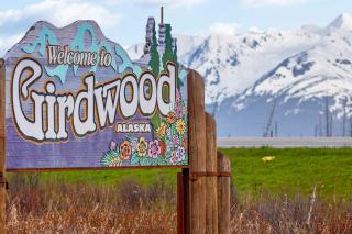 St. Moritz House & Apartment - Girdwood - 2