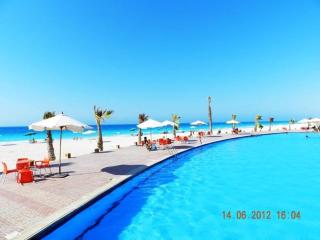 Marseilia Beach 3 Families Only - 1