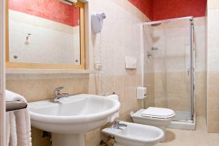 Nouvel Hotel Des Bains - Pesaro - 3