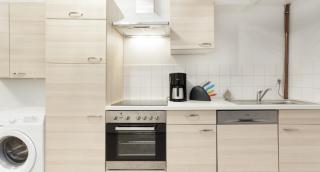 Spacious apartment in the historic center of Berlin Separate entrance - 7