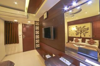 Hotel Grand Pragati - Surat - 4