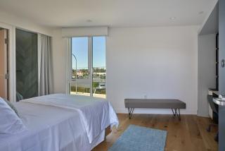 Mayumi - Los Angeles - 1