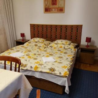 Miki Apartmanok és Vendégházak - 8
