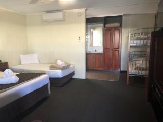 Country Plaza Motor Inn - Mackay - 5