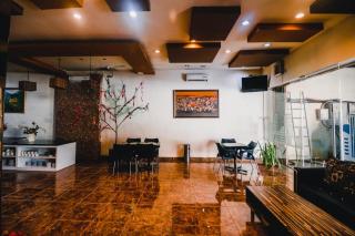 RedDoorz Plus near Sultan Hasanuddin Airport - Makassar - 8