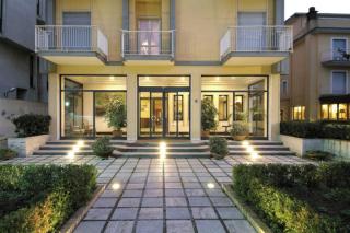 American Hotel - Pozzuoli - 4