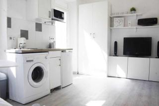 GregBnb - Studio Terrasse - PARKING INCLUS - CLIMATISÉ - 15min Gare - Toulon - 8
