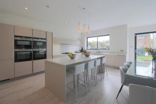 House for Wimbledon Tennis - Raynes Park - 3