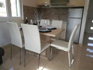 Happy garden house - 3