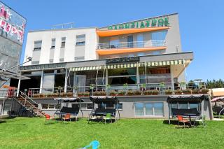 Vu-Dent Apartments - 9