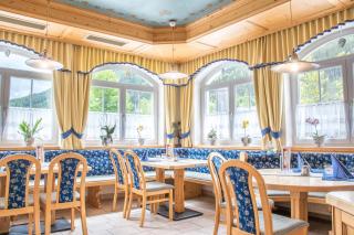 Hotel Gell - Tweng - 4