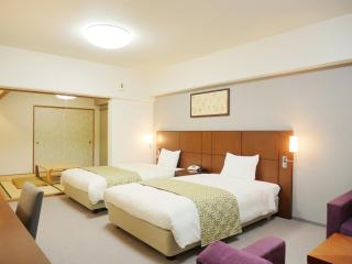 Wisterian Life Club Usami - Ito - 2