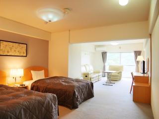 Wisterian Life Club Usami - Ito - 9