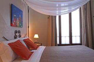 A Hotel - 8