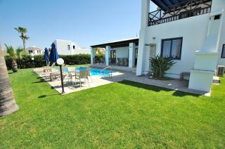 Kymmates Beach Front Villas - Paphos - 7