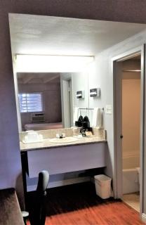 Santa Fe Inn - Pueblo - 5