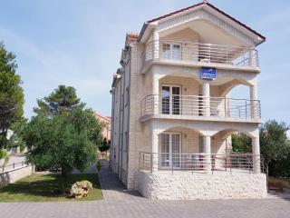 Apartments Palaca Sunca - Srima - 0