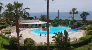 Sea view La Palme d'Azur apartment steps away from the beach and perfect for holidays & business trips - Cannes - 0