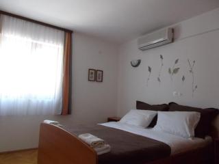 Apartments by the sea Rogoznica - 15566 - 6