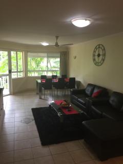 Cairns Golf Course Apartment - Cairns - 7
