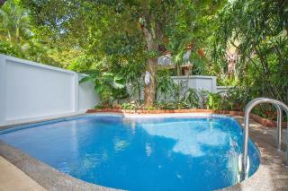 Traditional Thai Villa Nikkie in Tropical Nature, 4BR & Pool, near Rawai Beach - 2