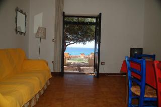Villa Alabe - Waterfront Apartments in Bosa Porto Alabe - 4