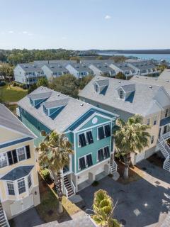 103 WATERS EDGE ~ 3Bed/3Bath Townhouse~ Pool~Fishing Dock - 2