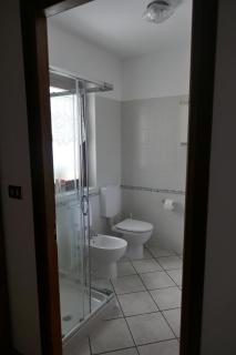 Petite Maison 2 - Senin - 1