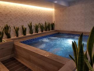 Luxury Residence Suites - 3