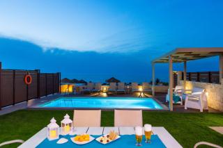 Iris Luxury Beach Front Residence, By ThinkVilla - Rethymno - 2