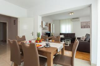 Apartment Klara - Biograd na Moru - 1