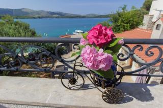 Sea Breeze - Front Sea Apartment - Žaborić - 6
