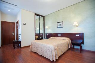 Hotel Derby Sevilla - Sevilla - 9