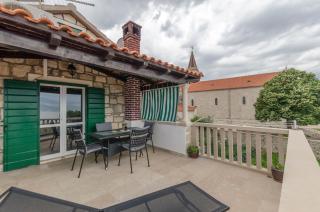 Apartments Jurica - Postira - 9
