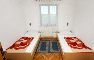 Apartments with parking space Poljanak, Plitvice - 5195 - Poljanak - 1