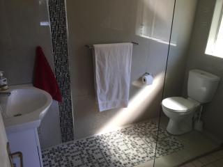 Jackie's B&B - East London - 2