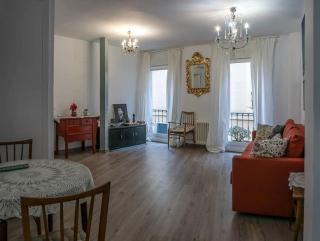 Luminous, central, new and chic. - Madrid - 0