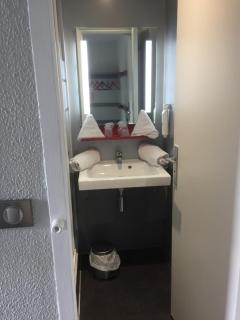 Enzo Hotels Trappes by Kyriad Direct - Trappes - 3