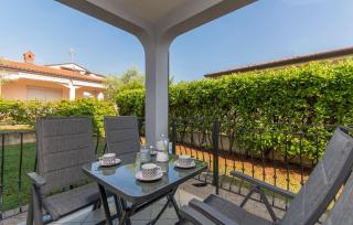 Silver Holiday House - 4