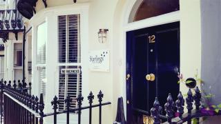 Starlings Guest House - Brighton & Hove - 0