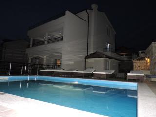 Apartments Villa Residenca - Novi Vinodolski - 8
