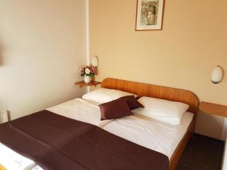 Rooms with a parking space Grabovac, Plitvice - 12835 - 9