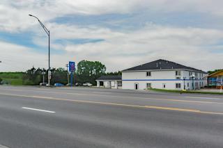 Motel 6-Augusta, KS - 8