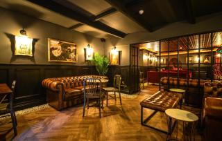 the Continental Boutique Residence - 8