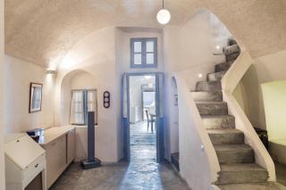 Andreas Cultural Cave House in Imerovigli, Santorini - 3