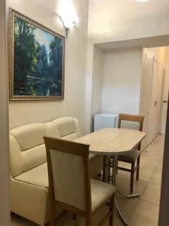 Alexandrovsky Avenue - 2