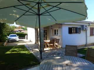 Apartments Mladen - Njivice - 0